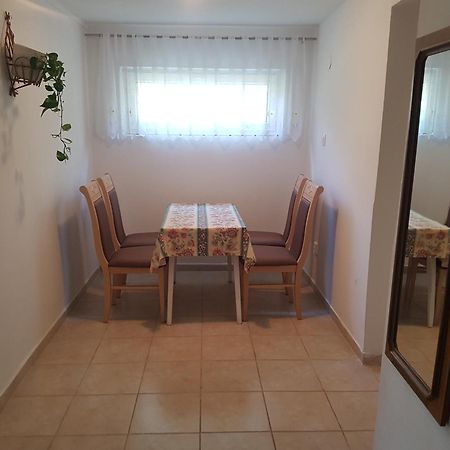 Kriszta Apartmanhaz Appartement Balatonlelle Buitenkant foto