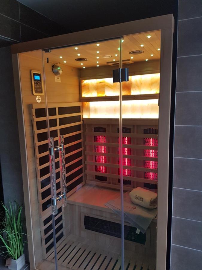 Kriszta Apartmanhaz Appartement Balatonlelle Buitenkant foto
