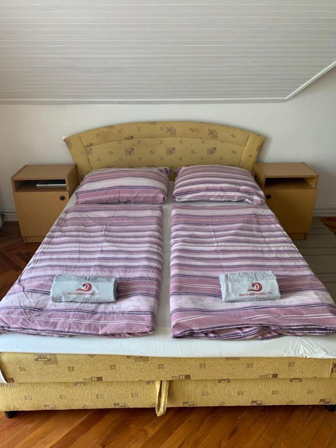Kriszta Apartmanhaz Appartement Balatonlelle Buitenkant foto