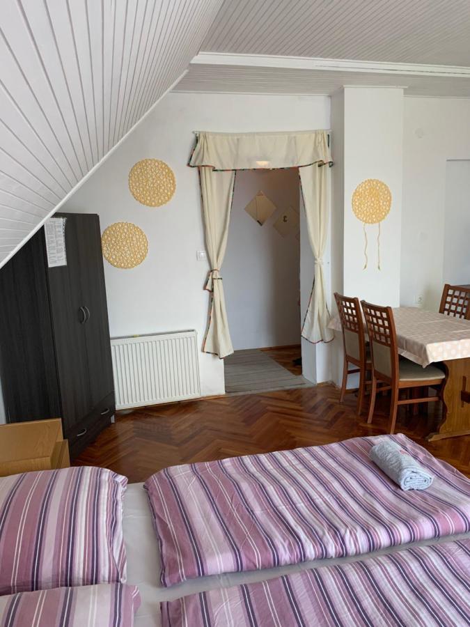 Kriszta Apartmanhaz Appartement Balatonlelle Buitenkant foto