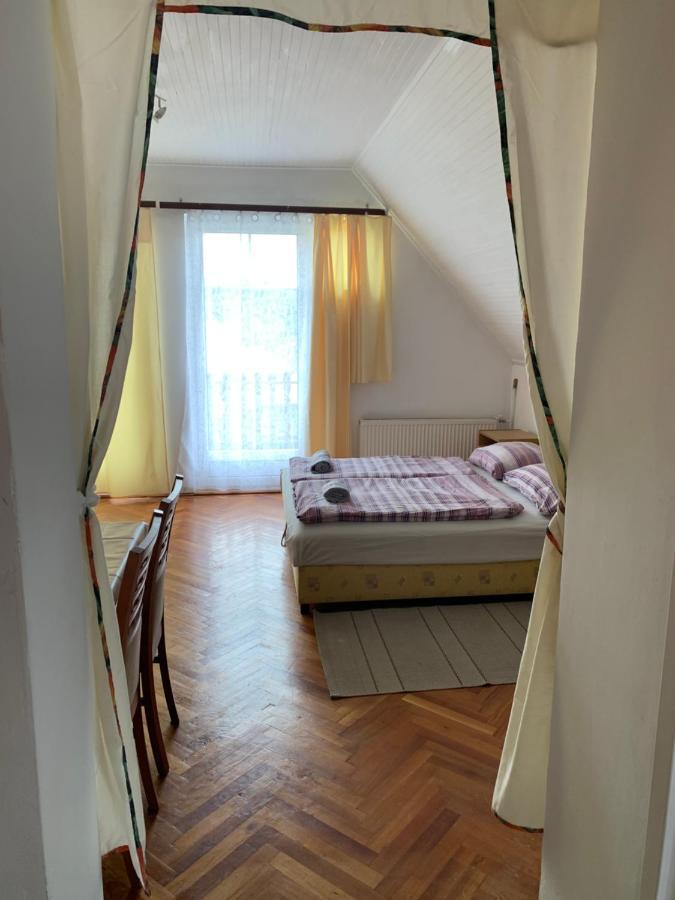 Kriszta Apartmanhaz Appartement Balatonlelle Buitenkant foto